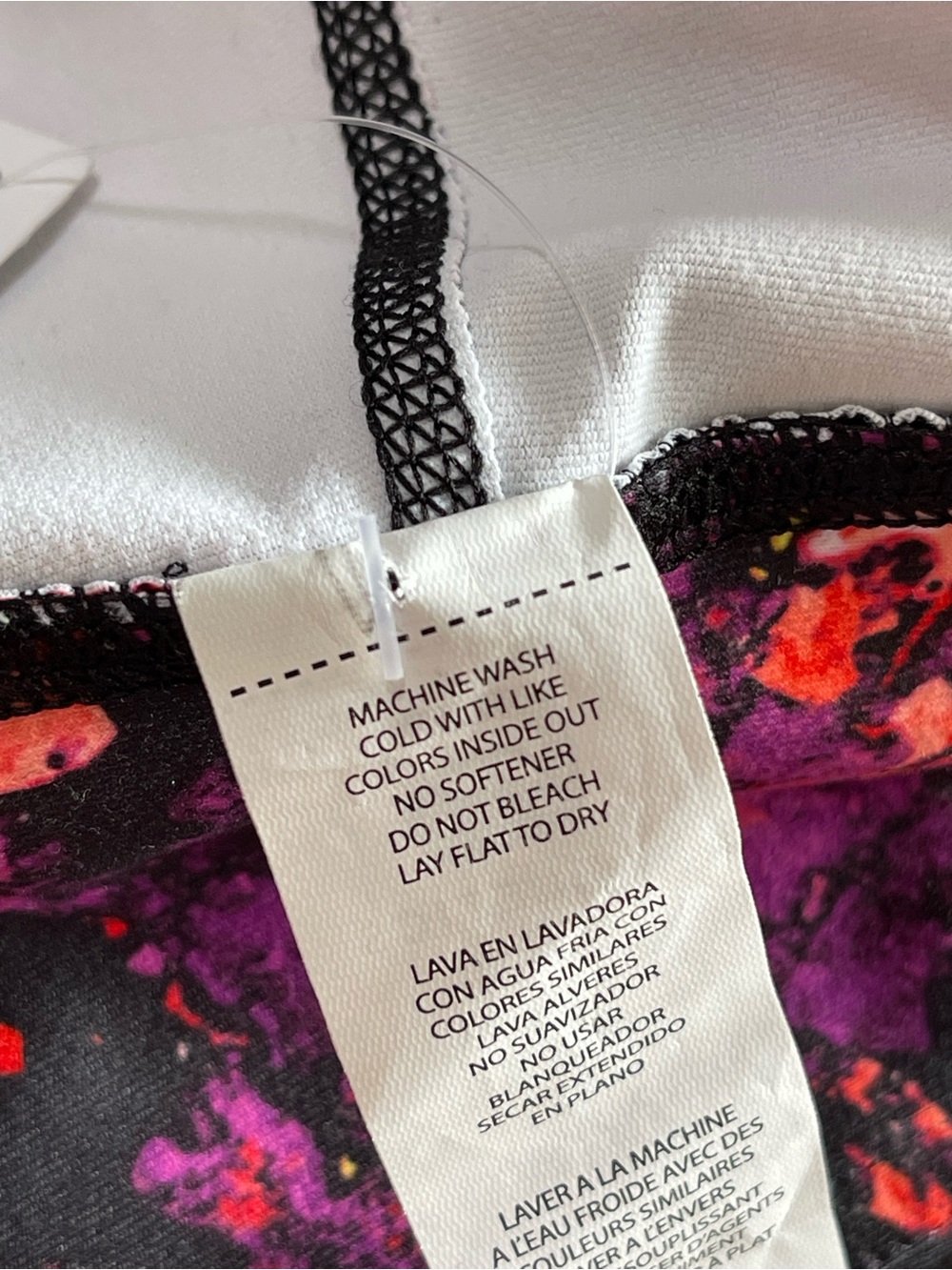 Fabletics Salar Floral Print Black Pink Leggings Sz M Yoga Pants Compression NWT - Picture 9 of 10